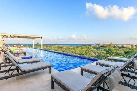 Ejidal Apartment | Gorgeous Private Pool with Terrace Steps to Beach and 5th Ave!