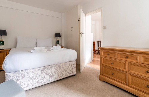 Putney Apartment | Gorgeous Putney Flat