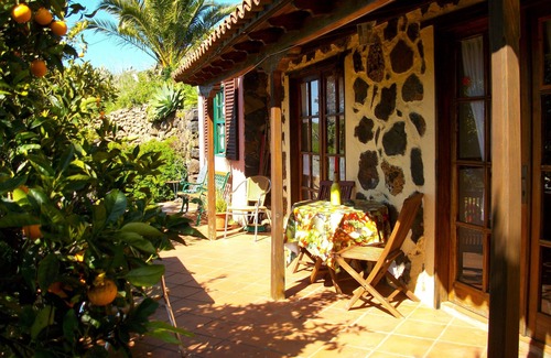 Puntagorda House | Gorgeous, quiet holiday home on a organic orange-finca, sea view