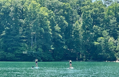 Buford Cottage | Gorgeous renovated Lakefront retreat! South end, two docks!