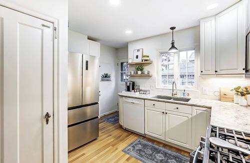 Dayton House | Gorgeous retreat in Dayton OH with private fenced yard.