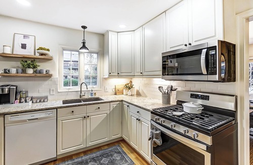 Dayton House | Gorgeous retreat in Dayton OH with private fenced yard.