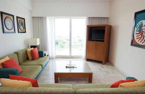 Valle Dorado Resort | Gorgeous, spacious 1 bedroom suite with kitchen, living room and golf!