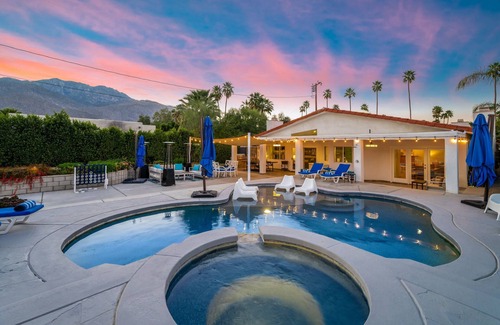 Araby Commons House | Gorgeous Spacious Villa in Palm Springs, sitting on half an acre!