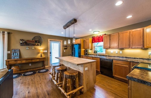 Balsam Lake Cabin | Gorgeous Up at the Lake Home With Modern Features!