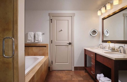 Steamboat Springs Resort | Gorgeous Valley View Guest Room Sheraton Steamboat Resort Villas 12/24-12/28