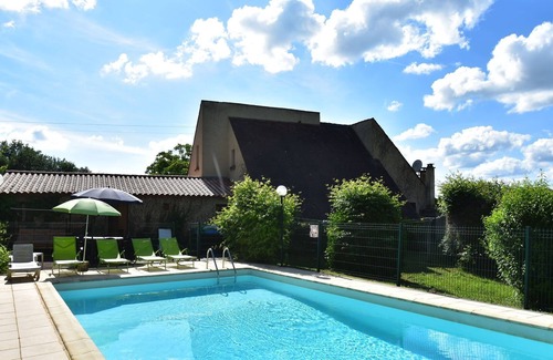 Saint-Julien-de-Lampon Villa | Gorgeous Villa in St. Julien-De-Lampon with Private Pool & Centre Nearby