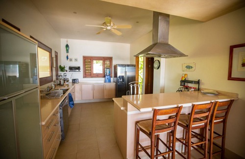 Ixtapa Villa | Gorgeous views in a safe natural setting