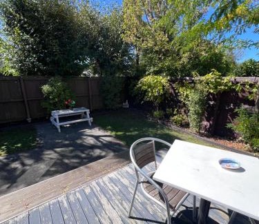 Bishopdale House | Gorgeous Villa, 7 minutes from Airport