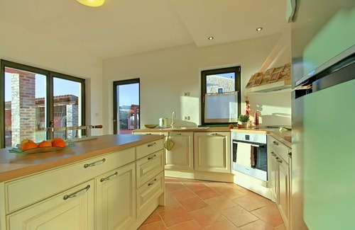 Pinezici Villa | Gorgeous villa in Pinezići with private pool