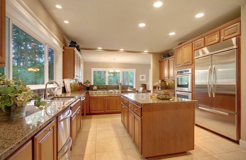 Roche Harbor House | Gorgeous Waterfront Home w/Hot Tub! (RH Manor)