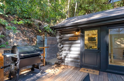 Scotts Valley Cabin | Gorgeous woodland cabin with private hot tub, creekside deck & pellet stove