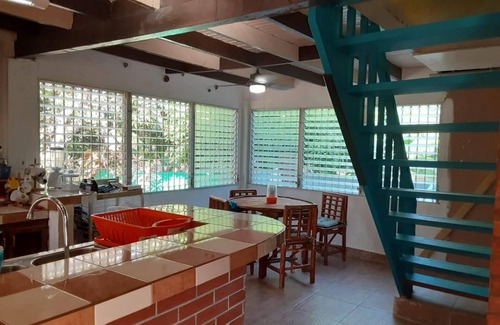 Nueva Gorgona House | Gorgonatours Adventure Cottage at La Canela