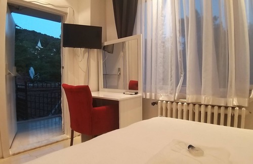 Adalar Hotel | Gorkemli Hotel