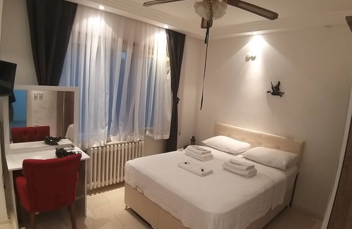 Adalar Hotel | Gorkemli Hotel