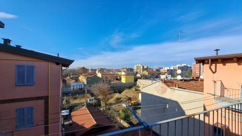 Gorla Apartment | Gorla Skyline - Top Floor Apartment