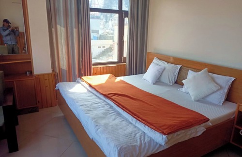 Munsyari Hotel | Goroomgo Bala Paradise Munsyari
