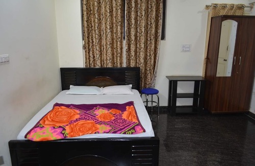 Yeshwanthpur Hotel | Goroomgo Banglore Residency Banglore