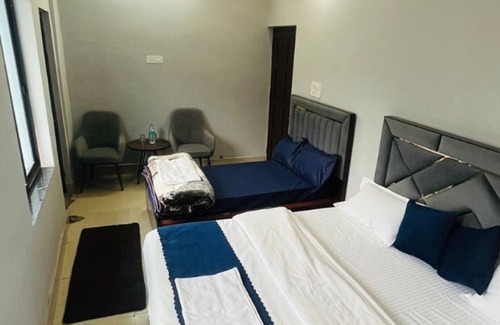 Shivanandi Hotel | Goroomgo Kaffal Hotel and Restaurant Rudraprayag