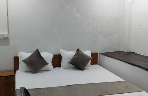 Bullawala Hotel | Goroomgo Komfy Stayz Dehradun