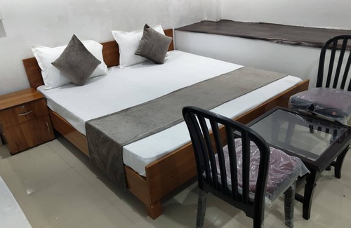 Bullawala Hotel | Goroomgo Komfy Stayz Dehradun