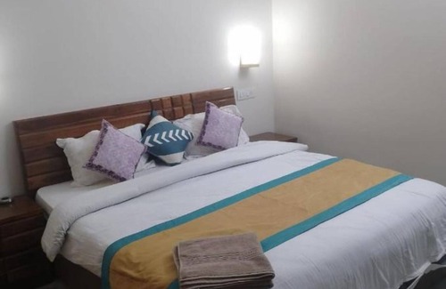 Solan Hotel | Goroomgo Marina Hills Resort Solan
