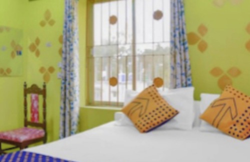Guwahati Hotel | Goroomgo Nirmal Guest House Guwahati