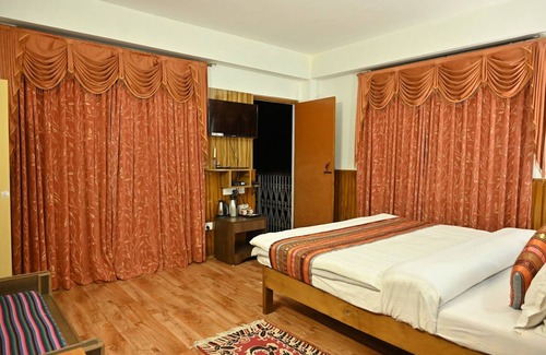 Pelling Hotel | Goroomgo Pemaling Residency Pelling