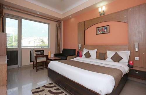 Mussoorie Hotel | Goroomgo Prithvi Resort Mussoorie