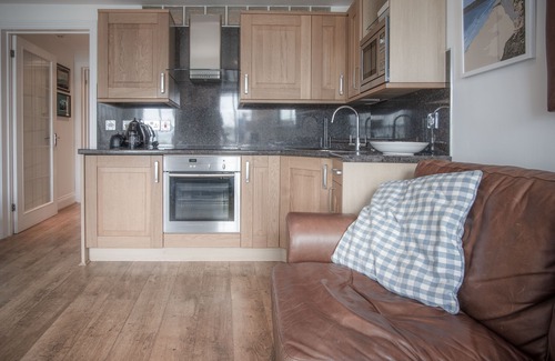 Tenby Apartment | Goscar Court - 1 Bedroom Apartment - Tenby