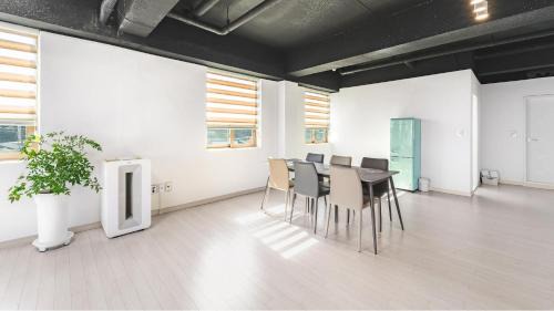 Sokcho House | Goseong Leumeleu63 Pension