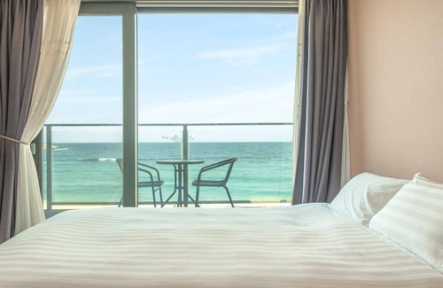 Sokcho House | Goseong Littlesquare Oceanview Pension