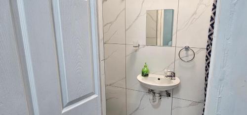 Goodwood House | Goshen Lodge Fitzroy