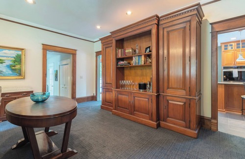 Douglas House | Goshorn House & Studio - Large pool - Within walking distance to downtown Douglas