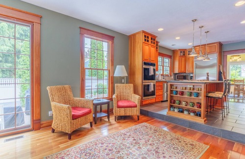 Douglas House | Goshorn House & Studio - Large pool - Within walking distance to downtown Douglas