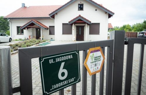 Zabor House | Gospodarstwo Zaborski Sad