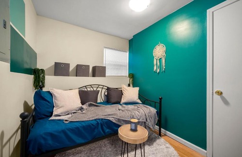 East Point Apartment | Got My Peaches Out Georgia Manor Near Downtown by Lokal Stays