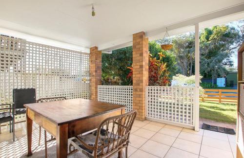 Currimundi House | Gothic Pde 16, Currimundi