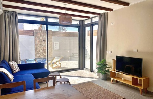 El Gouna Ski Chalet | Gouna Retreat with Private Pool Cozy 1-bedroom chalet with WiFi and AC