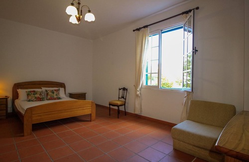 Porto Moniz House | Gouveia Cottage. Barbecue, Lounge, WiFi