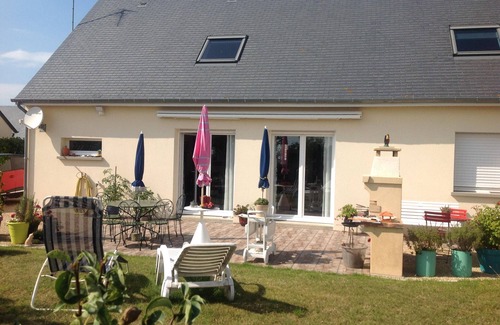 Gouville-sur-Mer Apartment | Gouville sur mer (50560) Apartment 65 m2 on the 1st floor of a detached house