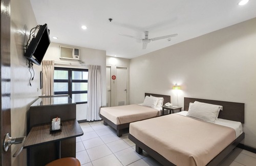 Sampaloc Hotel | Governor Forbes Inn - Manila City Center