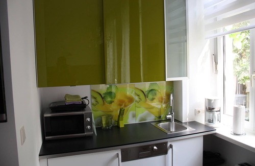Weißgerber Apartment | GoVienna Small Modern Apartment