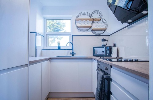 Port-Eynon Apartment | Gower Hideaway - 3 Bed Apartment - Ocean Breeze