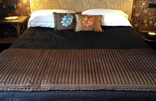 St. Florence Bed & Breakfast | Gower View Luxury bed & Breakfast