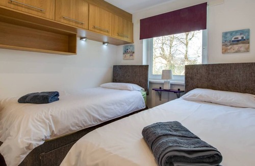Scurlage Ski Chalet | Gowerhaven in the beautiful Swansea