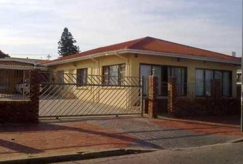 Port Elizabeth Apartment | Gqeberha Self Catering Apartments