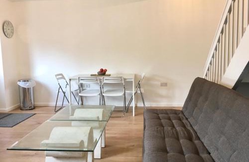 Ashford Apartment | Grace Apartments - Living Stone 1