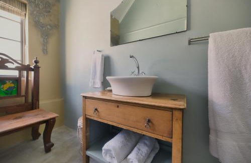 Bredasdorp House | Grace Courtyard Cottage