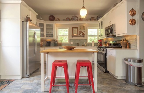 Central Gardens House | Graceful Central Gardens Home